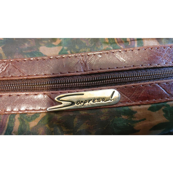 Sorpresa! Crocodile Embossed Messenger Bag - Picture 9 of 9